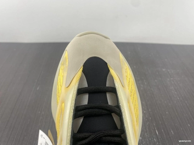 HP5425 Adidas Safflower V3 Yeezy Mono 700 0712